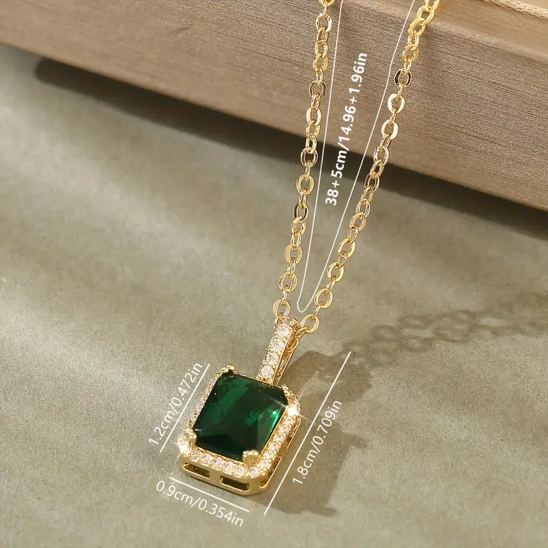 Or Émeraude Rectangulaire Halo Collier