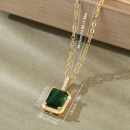 Or Émeraude Rectangulaire Halo Collier
