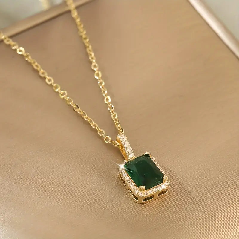 Or Émeraude Rectangulaire Halo Collier
