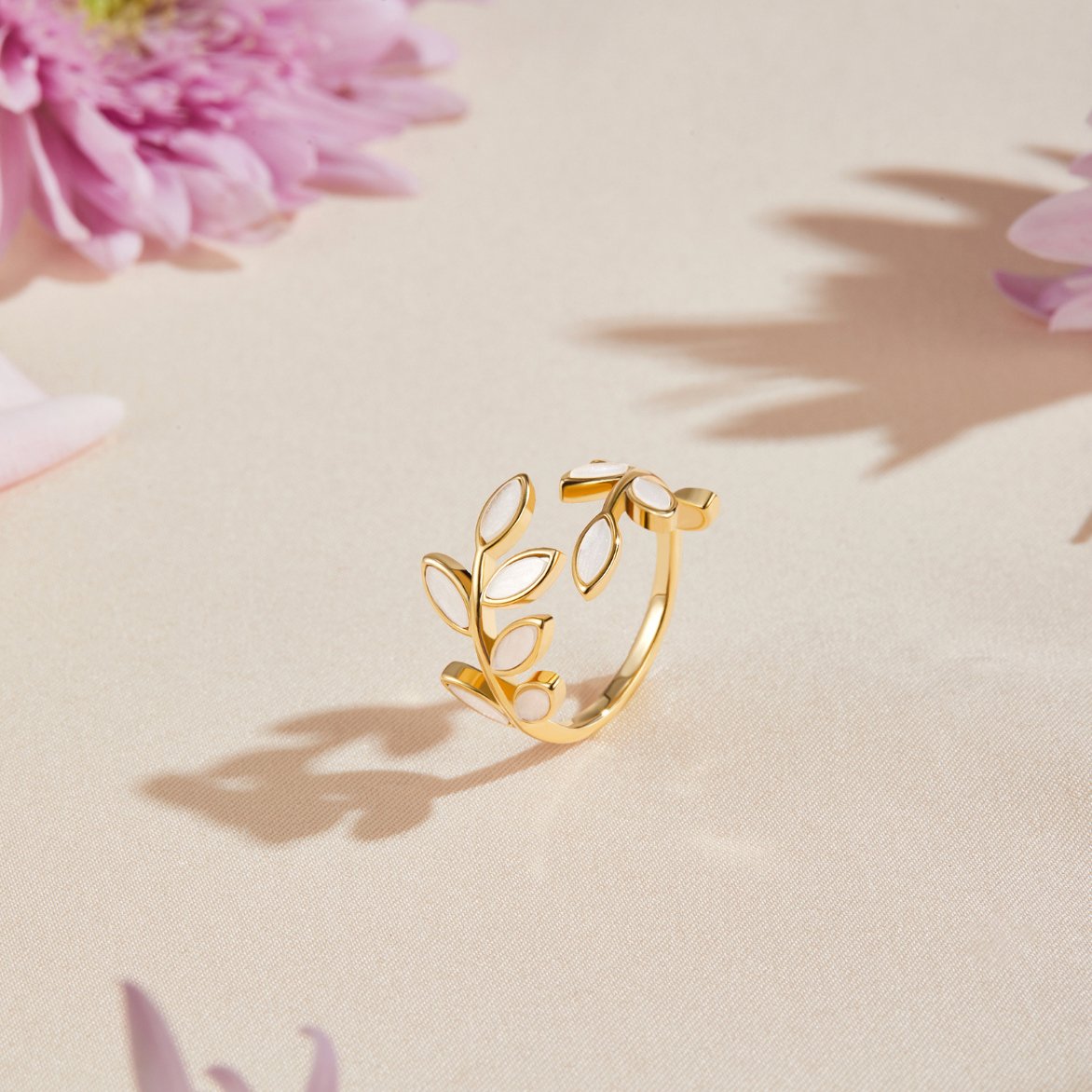 Or Leaf Motif Bague